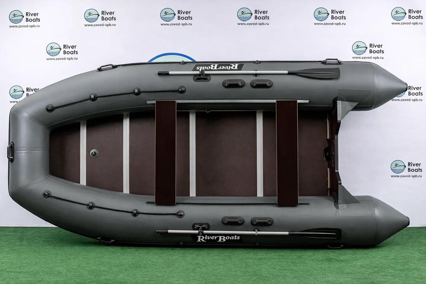 Лодка ПВХ River Boats RB-450 с пайольным дном, цвет Графит